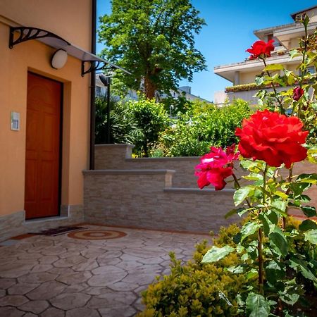 דירות ואסטו Antonella'S House מראה חיצוני תמונה